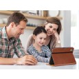 Dasaja iPad 10.9 (2022) / iPad 11 (2025) leren hoes bruin met pen houder